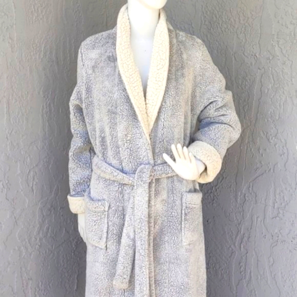 Nordstroms Plush Ladies Luxury Lingerie Bath Robe
